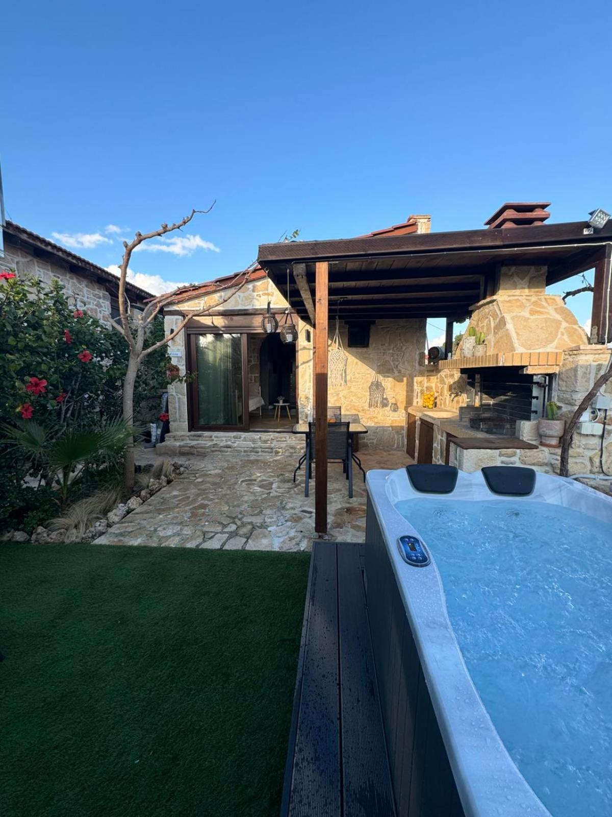 Studio Eleni - Oasis Holiday Houses Kokkinos Pirgos Exterior photo